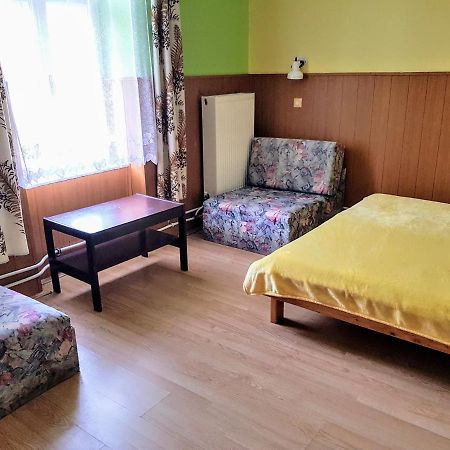 Parád Muskatli Ueduelohaz B&B 외부 사진